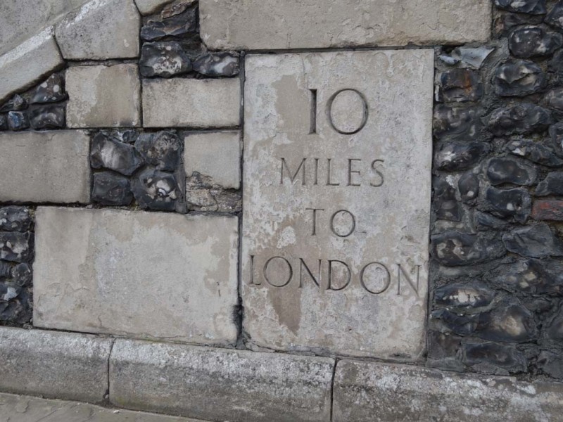 10 Miles to London